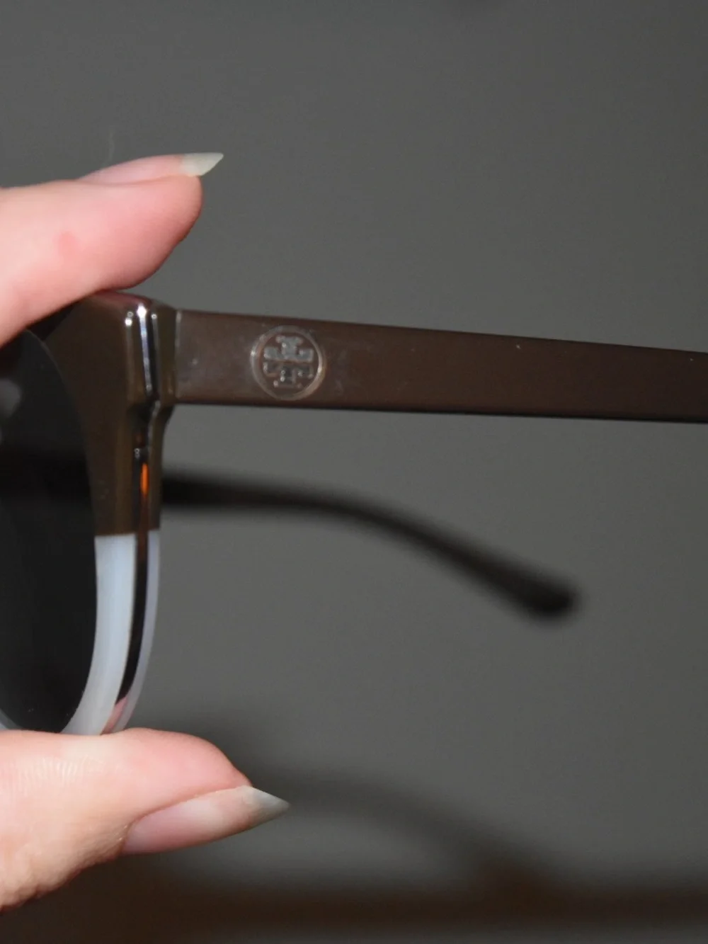 Tory Burch Glam Sunglasses w/ Case